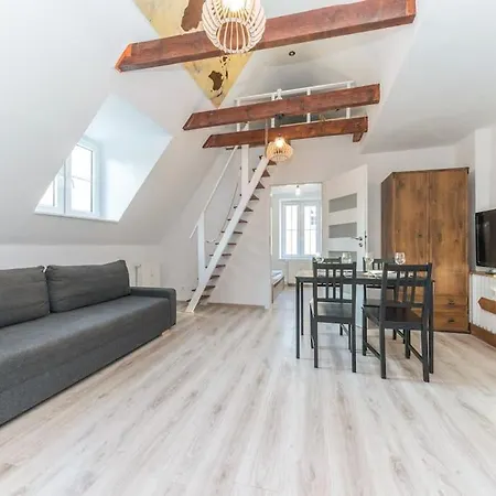 Hello Double Loft Apartman